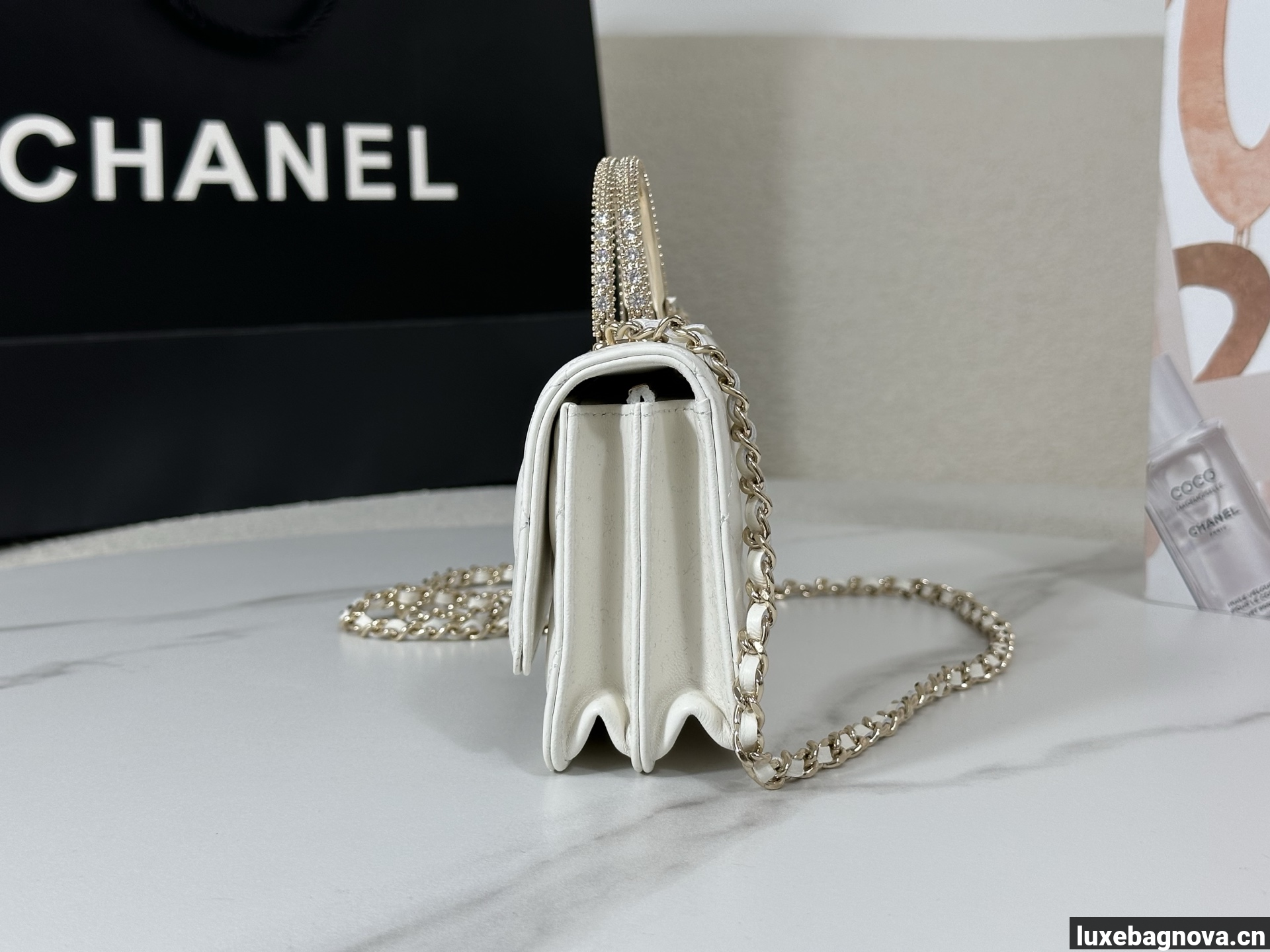 Chanel Lambskin Quilted Pick Me Up Wallet On Chain WOC White