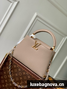 Louis Vuitton Capucines BB M12936 Galet Gray