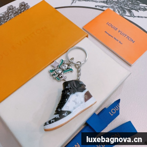 Louis Vuitton Charm and Key Holder M63085-2