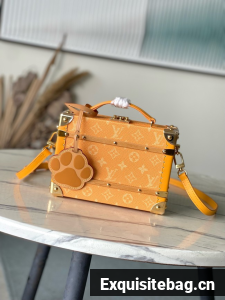 Louis Vuitton Clutch Box M12458 yellow