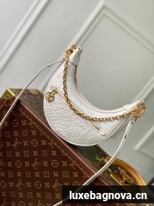 Louis Vuitton Loop N85900 white