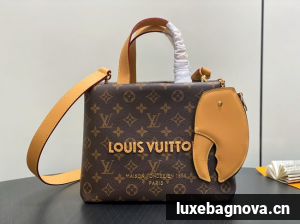Louis Vuitton Monogram Canvas M13940 brown