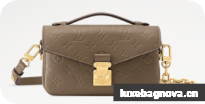 Louis Vuitton Pochette Metis East West M25910 Smoke