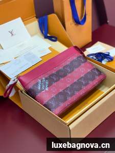 Louis Vuitton Pochette Voyage Souple M11545 RED