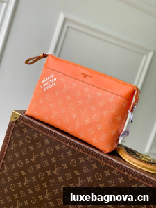 Louis Vuitton Pochette Voyage Souple M12665 ORANGE
