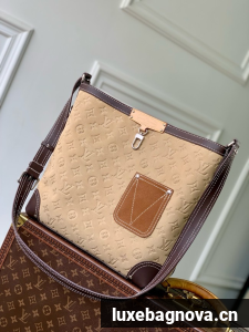 Louis Vuitton Shoulder Bag M26126