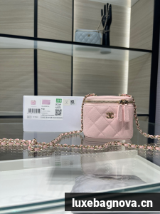 CHANEL Classic Small Vanity with Chain AP1340 pink