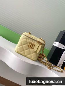 CHANEL Grained Calfskin Small Vanity with Chain AP3941 yellow
