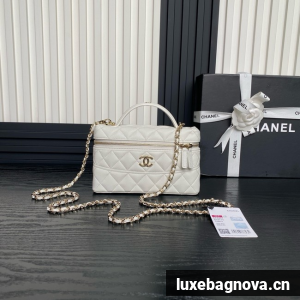 CHANEL LONG VANITY WITH CHAIN AP4407 white