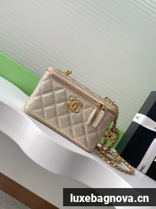 CHANEL MINI CLUTCH Grained Calfskin AP3940 gold