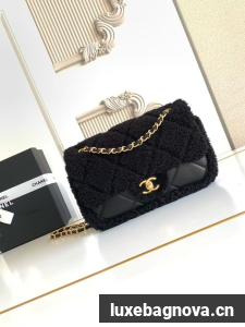 CHANEL Small Shoulder Bag Lambskin AS5149 black