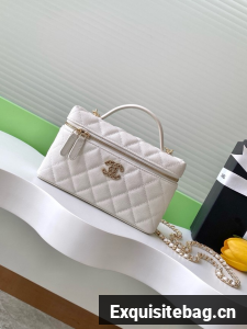 Chanel CLUTCH WITH CHAIN AP4531 white