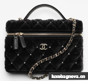 Chanel Vanity with Chain 26C AP4860 black