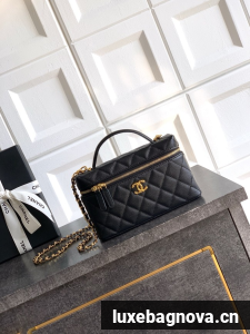 Chanel Vanity with Chain 26C AP4936 black