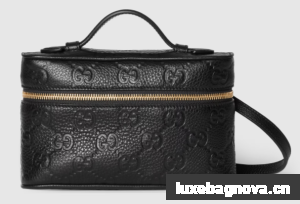 GUCCI GG EMBLEM SUPER MINI BAG 815949 black