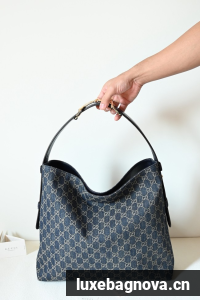 Gucci Beatrix large tote bag 850546 blue GG denim