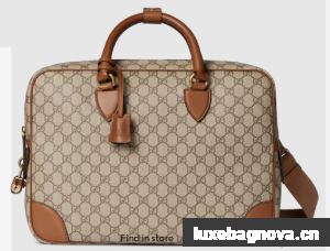 Gucci GG EMBLEM MEDIUM BRIEFCASE 821149 Brown