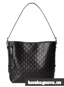 Gucci GG Emblem medium shoulder bag 847452 black