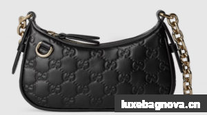 Gucci GG Emblem mini shoulder bag 847091 black