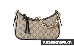 Gucci GG Emblem small shoulder bag 847447 black
