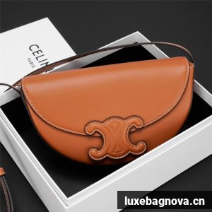 CELINE BESACE CUIR TRIOMPHE CALFSKIN 111233 brown