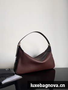 CELINE HELOISE CUIR TRIOMPHE BAG IN CALFSKIN 114713 Wine