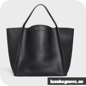 Celine MEDIUM CUBE BAG IN SUPPLE CALFSKIN 123422 black