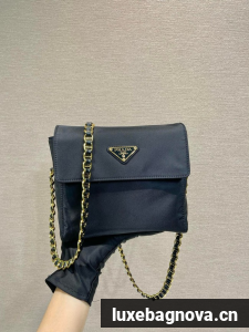 Prada Re-Edition nylon shoulder bag 1BD0648 black