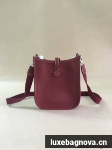 Hermes Evelyne original togo leather mini Shoulder Bag H15698 Burgundy