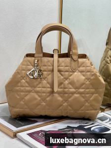 MEDIUM DIOR TOUJOURS BAG Medium Tan Macrocannage Calfskin M2821O