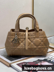 SMALL DIOR TOUJOURS BAG Tan Macrocannage Calfskin M2822O