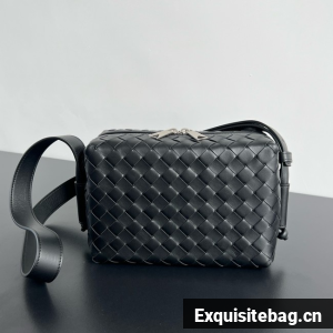 Bottega Veneta Concert Pouch 794258 black