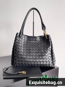 Bottega Veneta Parachute 826212 black&Brass finish
