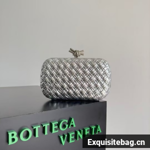 Bottega Veneta Intrecciato Sheepskin Impero Ayers Knot Clutch 11355 Silver Bottega Veneta Intrecciato Sheepskin Impero Ayers Knot Clutch 11355 Silver