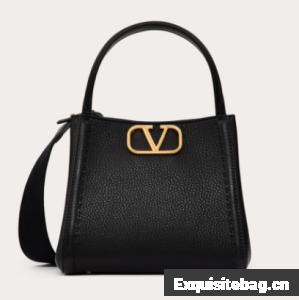 VALENTINO Alltime medium grain calfskin bag B0Q18 black