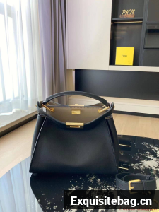 FENDI PEEKABOO ISEEU Original Leather Small bag 0196 Black