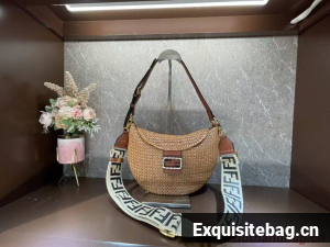 FENDI SMALL CROISSANT Woven straw bag 8BR790AFG natural