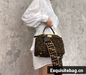 Fendi PEEKABOO ISEEU Weave Bag F4587 Green