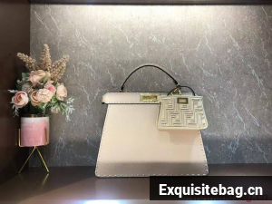 Fendi Peekaboo ISeeU MEDIUM leather bag F8637 Beige