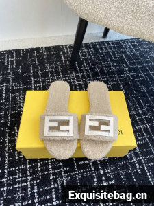 Fendi Shoes FDS00130