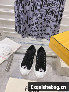 Fendi Sports shoes 44855-5