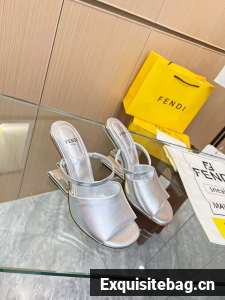 Fendi Women Sandal Shoes F6003