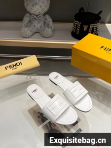 Fendi Slippers 93593-4