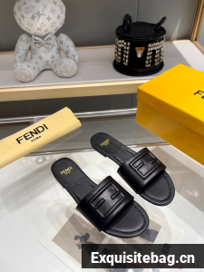Fendi Slippers 93593-6