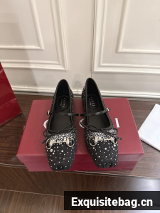 GUCCI Womens Vittoria ballerina 21068-2