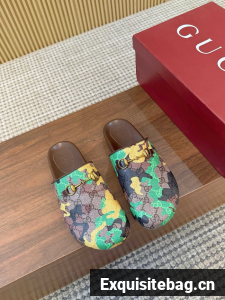 GUCCI Womens platform slide sandal 87185-4