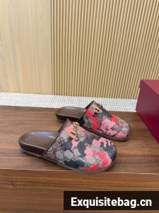 GUCCI Womens platform slide sandal 87185-5