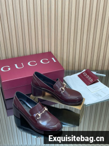 Gucci Womens heeled loafer with Horsebit 45109-4