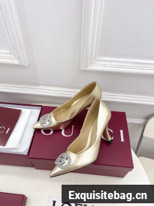 Gucci Womens pump with crystal Interlocking G 852995 -7