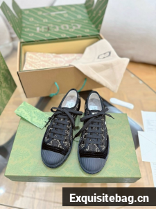 GUCCI SNEAKER 55224-2